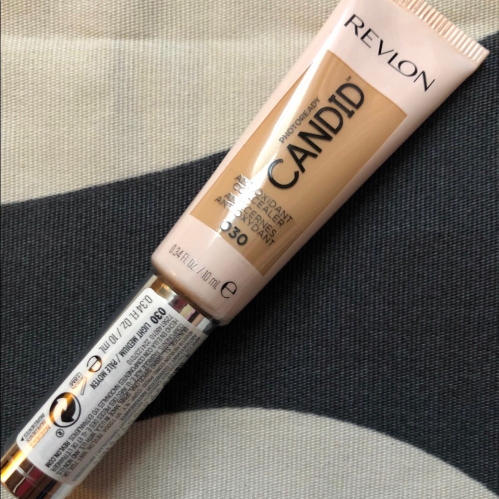 Revlon concealer